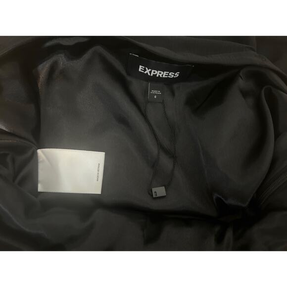 EXPRESS High Waisted Ruched Ruffle Mini Skirt - Black - Size 6 - Picture 4 of 7